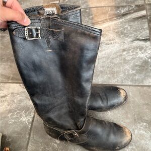 Rare Gorgeous Frye Tall Black Heavily Distressed genuine Leather Boots
